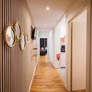 elegant-apartments-5-terre-la-spezia.hotelitalianriviera.com/