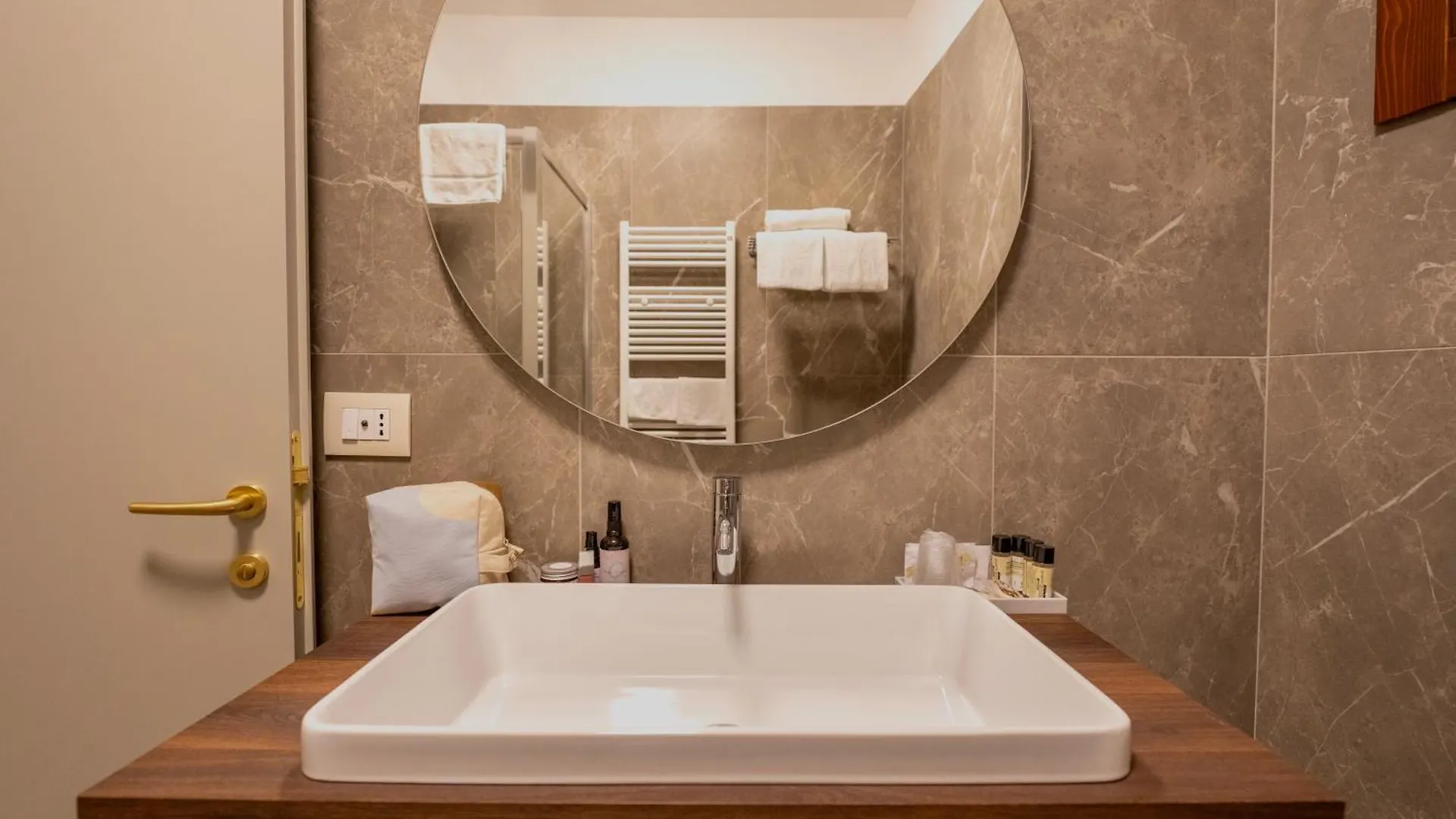 ****  Hotel Carlton Treviso Italia