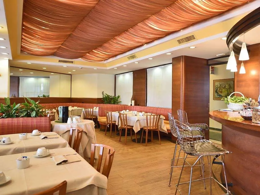 Hotel Carlton Treviso 4*,  Italia