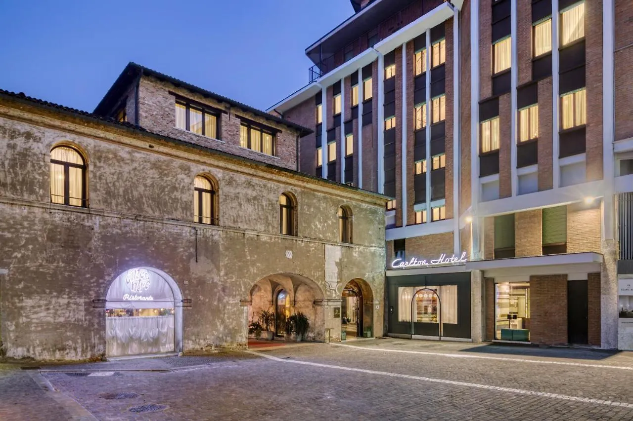 Hotel Carlton Тревизо